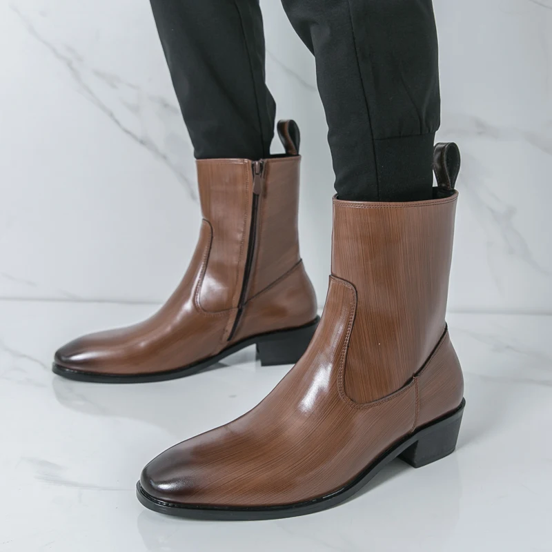Chelsea Boots Men - รองเท้าบูทหุ้มข้อคลาสสิก สวมใส่สบาย รองเท้าบูทแฟชั่นผู้ชาย รองเท้าหนังลำลองแบบเชลซี ดีไซน์ใหม่ รองเท้าหุ้มข้อสูง