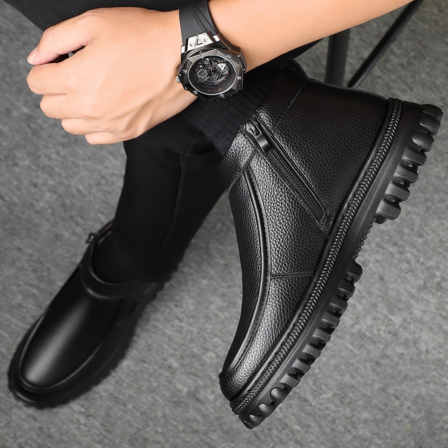 Chelsea Boots Men - รองเท้าบูทหุ้มข้อแบบสวมสำหรับผู้ชาย วัสดุ PU หัวกลม รองเท้าลำลองสำหรับฤดูหนาว ใส่ได้ทุกวัน